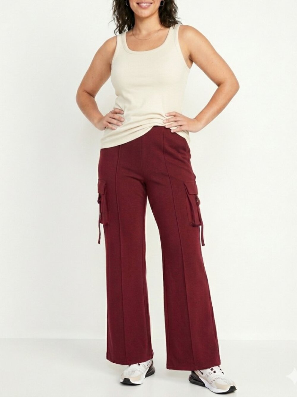NWT - Medium cargo pants w/ elastic waist & leg pockets. Casual pants.  Walking